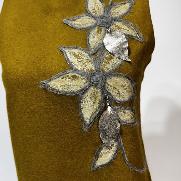 Mignon Doo Size L Large Wool Blend Embellished Sleeveless Shell Top NWT - Picture 2 of 11